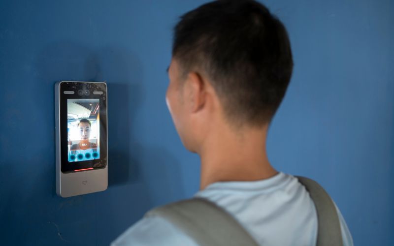 Cơ chế hoạt động của khóa nhận diện khuôn mặt