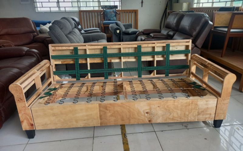 Chất liệu khung sofa chắc chắn