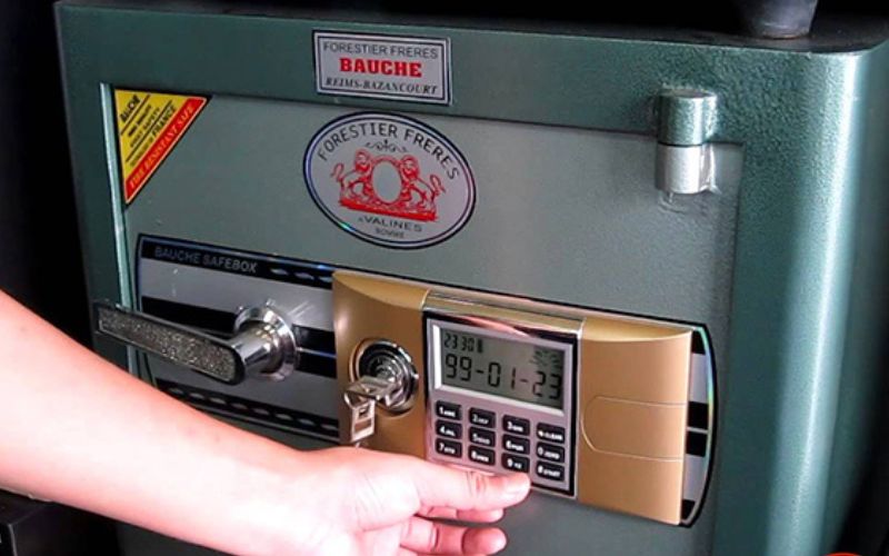 Hệ thống chốt khóa chắc chắn