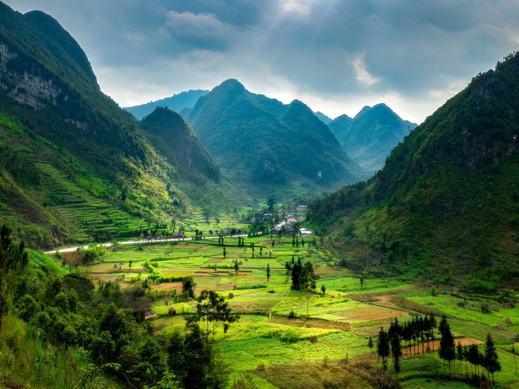 Rủi ro khi đặt tour qua môi giới không rõ nguồn gốc